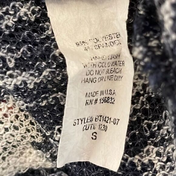 Bibi American Flag Pattern Gauze V Neck Shirt Top Size Small Made In The USA - Picture 4 of 7